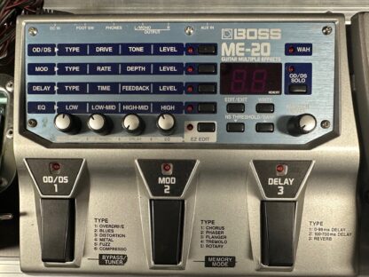 BOSS ME-20 multiefekt gitarowy - obrazek 3