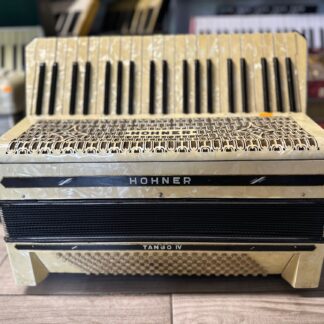 Akordeon Hohner Tango IV 4-Chórowy 120 basów