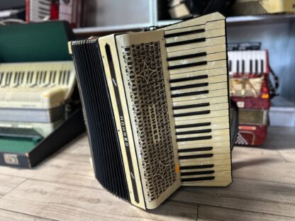 Akordeon Hohner Tango IV 4-Chórowy 120 basów - obrazek 3