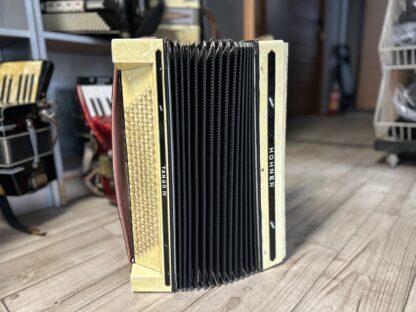Akordeon Hohner Tango IV 4-Chórowy 120 basów - obrazek 4