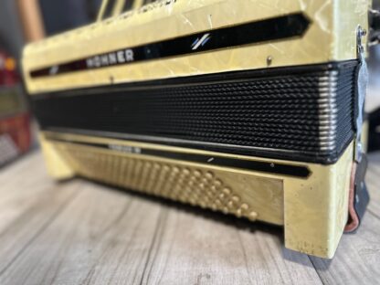 Akordeon Hohner Tango IV 4-Chórowy 120 basów - obrazek 8