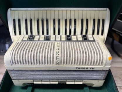 Akordeon Hohner Tango VM 120 B 4CH +futerał