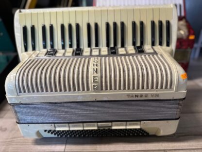 Akordeon Hohner Tango VM 120 B 4CH +futerał - obrazek 3