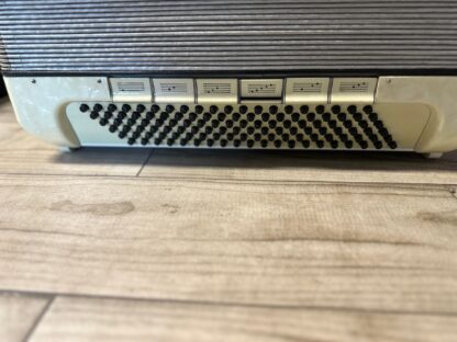 Akordeon Hohner Tango VM 120 B 4CH +futerał - obrazek 5
