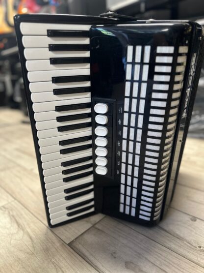 Akordeon Hohner Student 120B 3CH używany stan idealny - obrazek 7