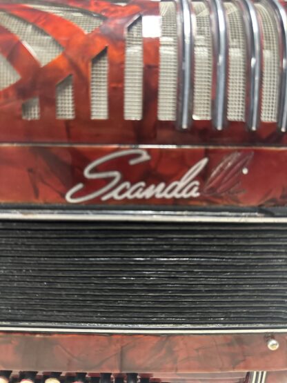 Akordeon Scandalli 80B  używany - obrazek 3